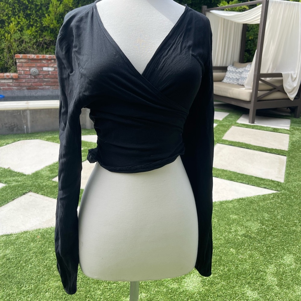 Brandy Melville wrap top